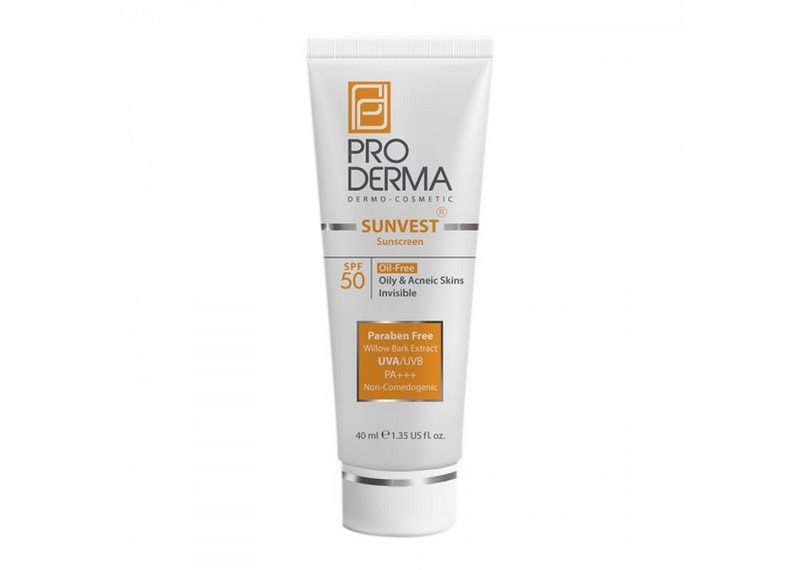 ضد آفتاب فاقد چربی بدون رنگ SPF50 پرودرما